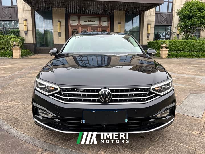 Volkswagen Magotan 2023 2 Million Edition 330TSI DSG Luxury