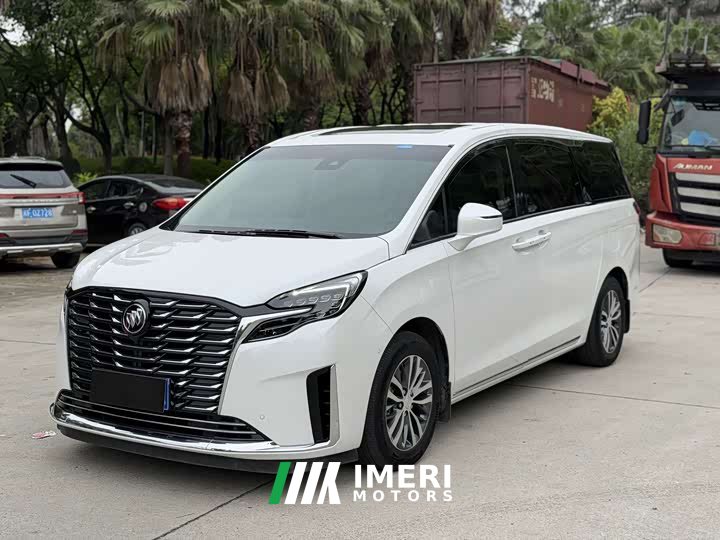 Buick GL8 ES Lu Zun Exclusive