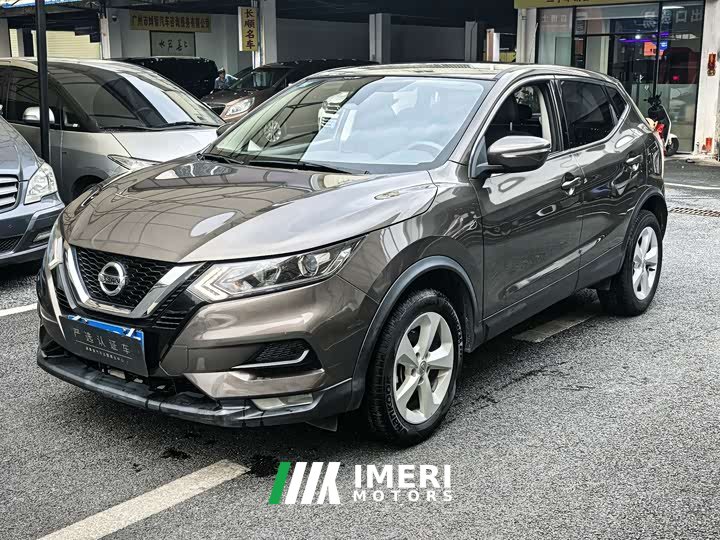 Nissan Qashqai 2.0L CVT XV Premium Edition
