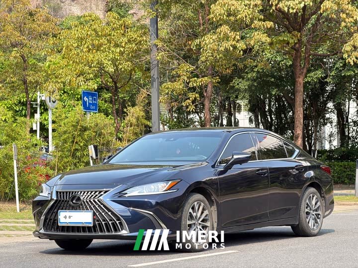 Lexus ES 200 Excellence Edition