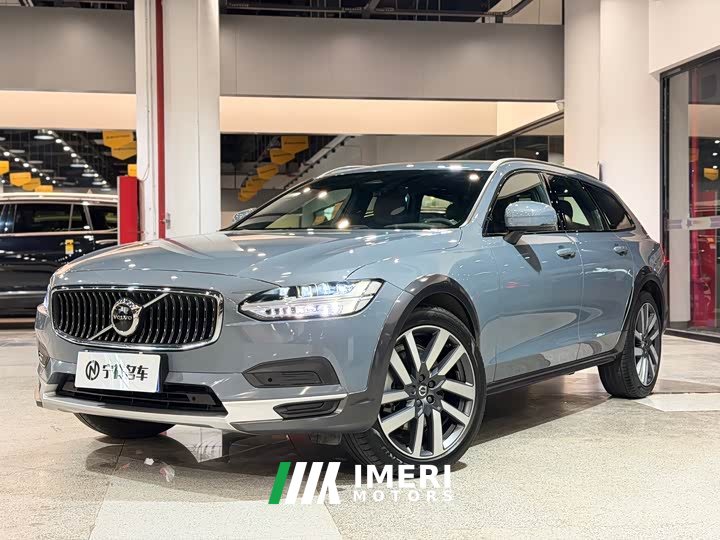 Volvo V90 Cross Country B5 AWD Zhiyuan Edition