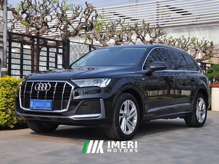Audi Q7 45 TFSI quattro S line sports