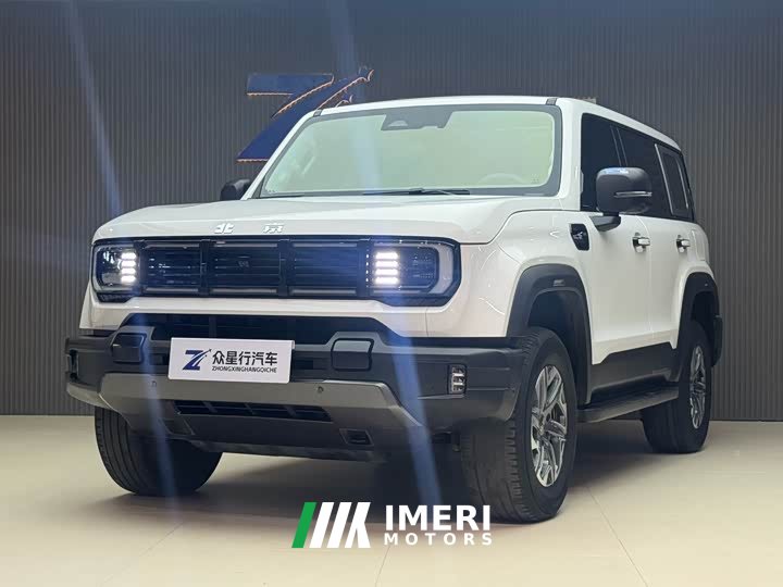 Beijing Off-Road BJ40 2.0T New City Hunter Edition Knight Type