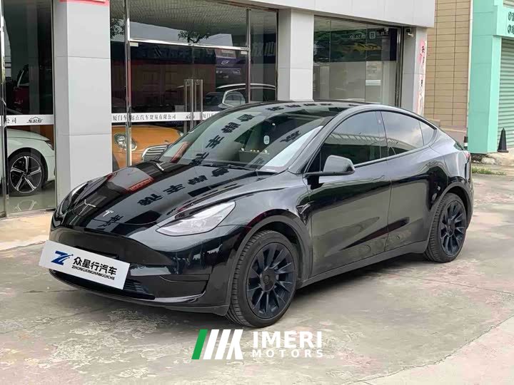 Tesla Model Y rear-wheel drive version