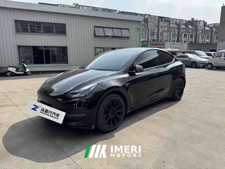 Tesla Model Y standard range rear-wheel drive version