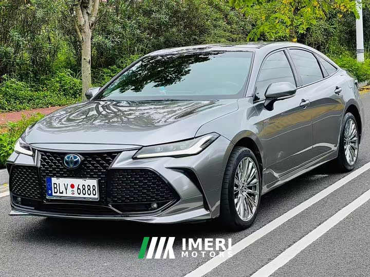 Toyota Asia Dragon Shuangqing 2.5L XLE Premium Edition