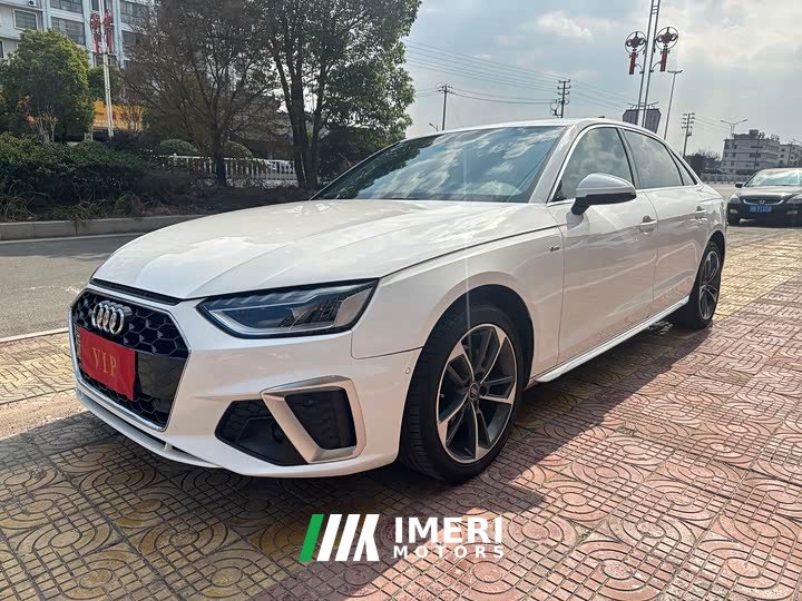 Audi A4L 40 TFSI Fashionable and Dynamic