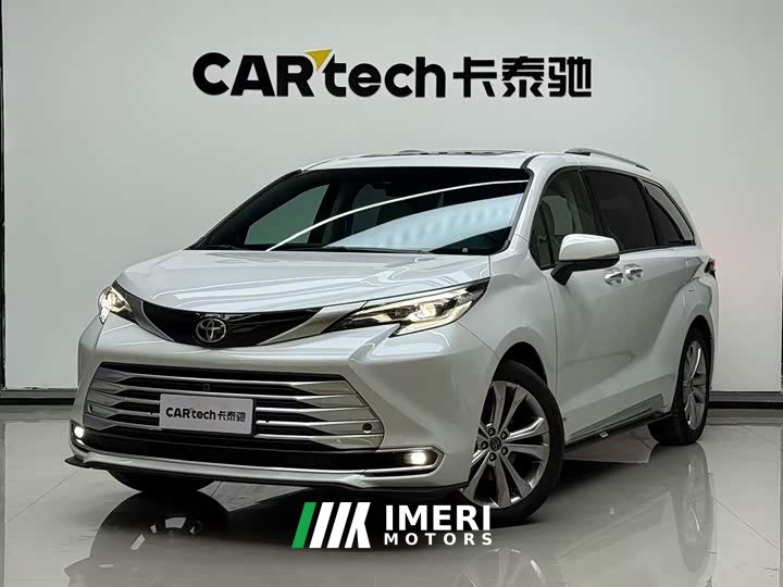 Toyota SIENNA 2.5L Hybrid Platinum Edition