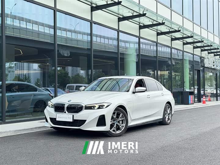BMW i3 eDrive 35 L