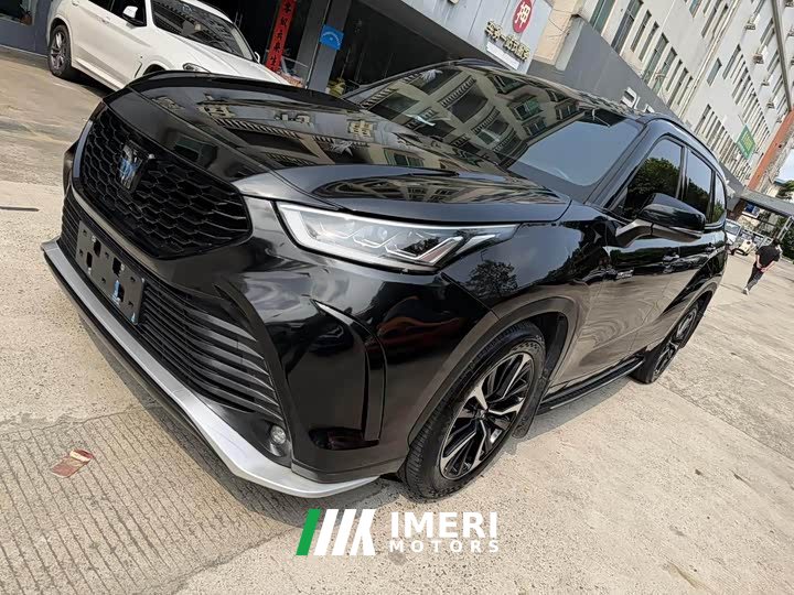 Toyota Crown Lufang 2.5L HEV four-wheel drive luxury version