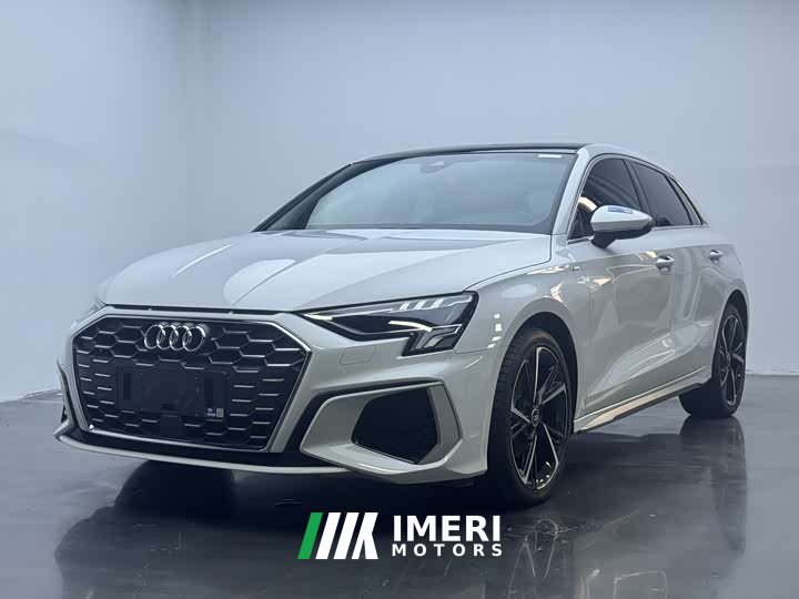 Audi A3 Sportback 35 TFSI stylish and sporty