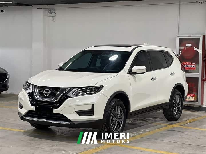 Nissan X-Trail Honor 2.0L 2WD Leading Edition