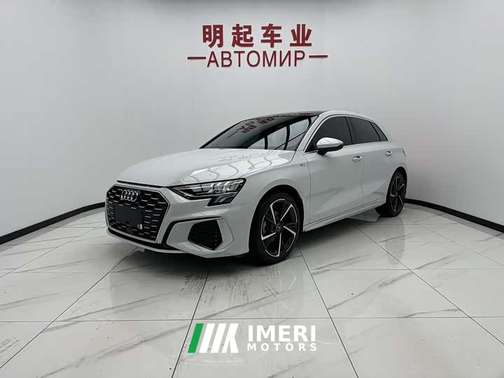 Audi A3 Sportback 35 TFSI stylish and sporty
