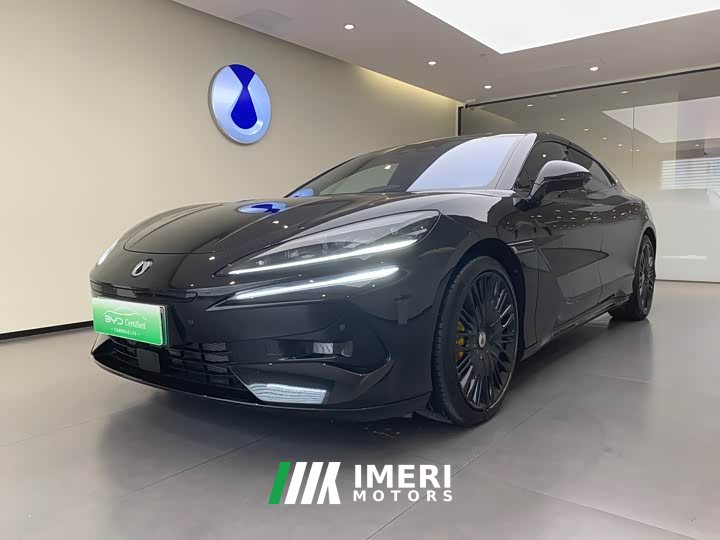 Denza Z9GT 2024 1100 four-wheel drive Ultra version