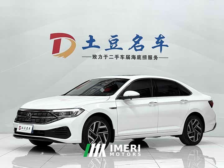 Volkswagen Sagitar 280TSI DSG surpasses Lite version