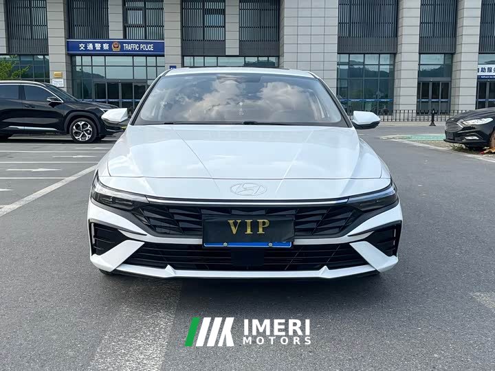 Lexus Elantra 2023 1.5L CVT LUX