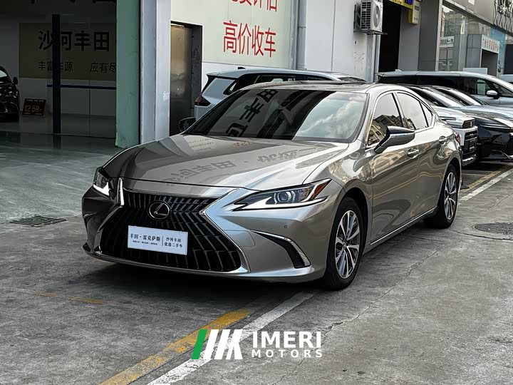 Lexus ES 2022 300h Excellence Edition