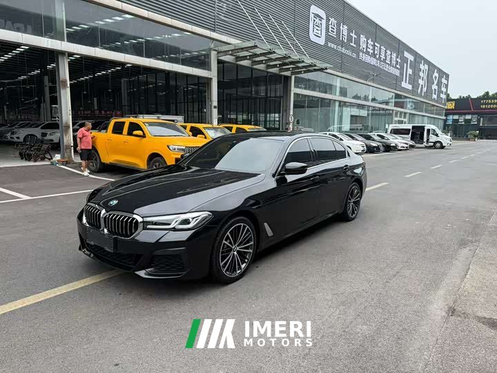 BMW 5 Series 530Li leading M sports package