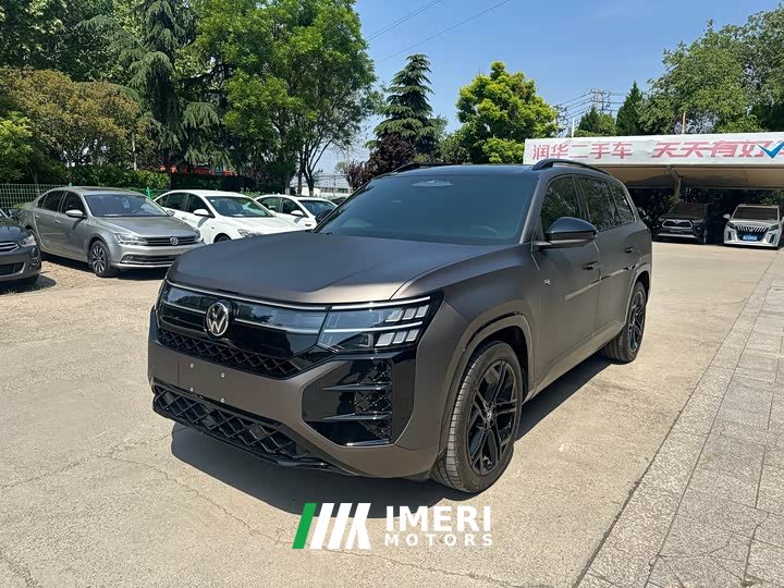 Lynk & Co Touron Pro 450TSI four-wheel drive peak version