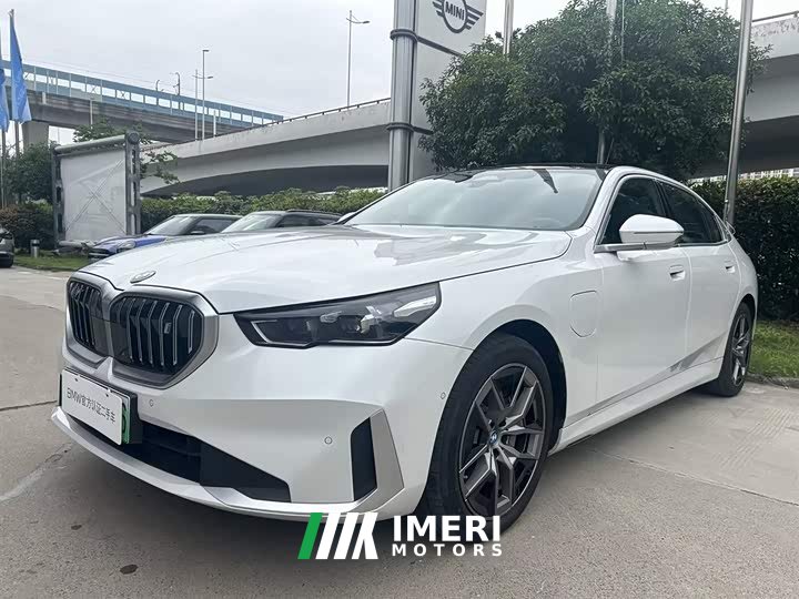 BMW i5 2024 eDrive 35L Luxury Package
