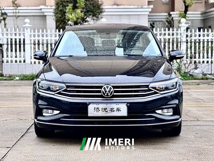 Volkswagen Magotan 330TSI DSG 30th Anniversary Edition