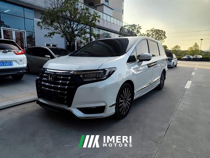 Lexus Alison 2.0L e:HEV Deluxe Edition