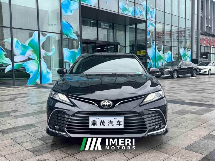 Toyota Camry 2.5G Deluxe Edition
