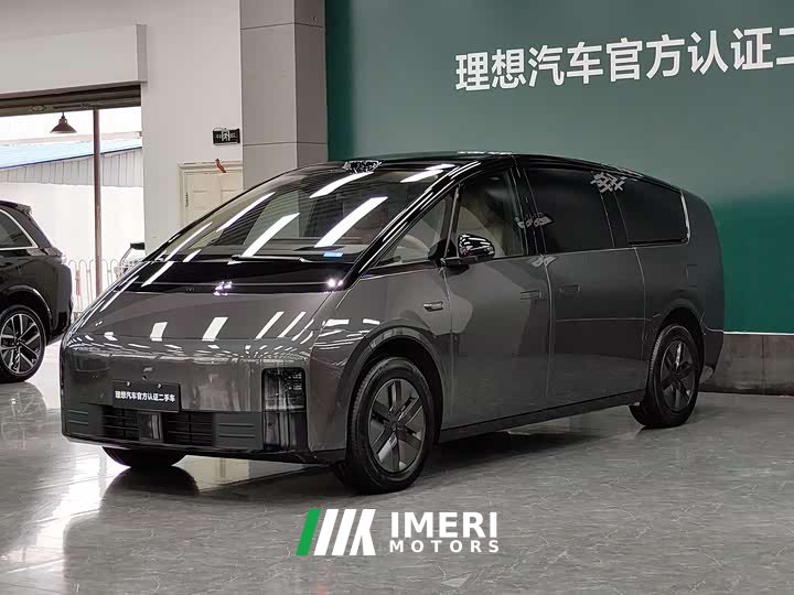 Li Auto Ideal MEGA Ultra smart refresh version