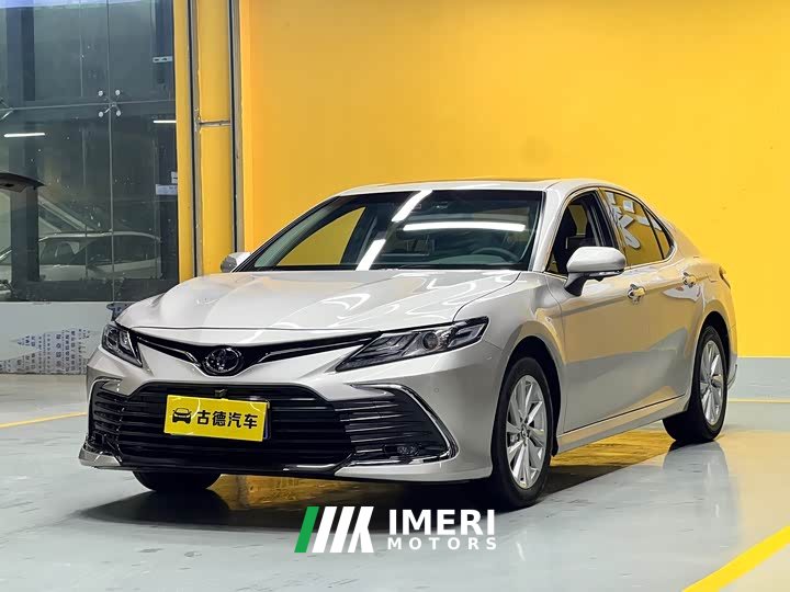 Toyota Camry 2.0G Deluxe Edition