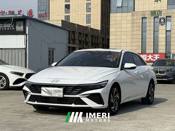 Lexus Elantra 1.5L CVT LUX