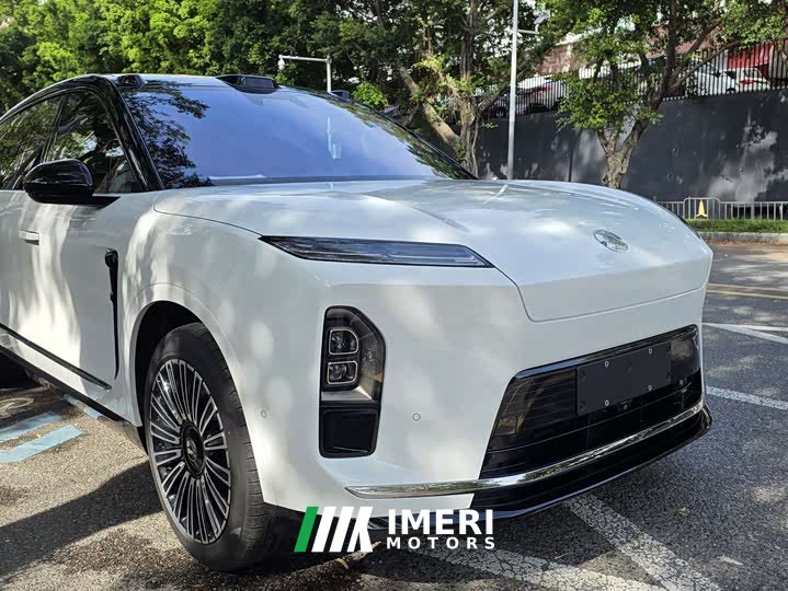 NIO ES8 7-Seater Executive Luxury Edition