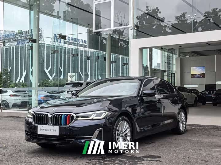 BMW 5 Series 2022 525Li Luxury Package