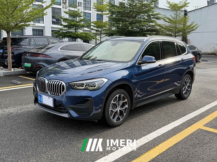 BMW X1 sDrive25Li Leading