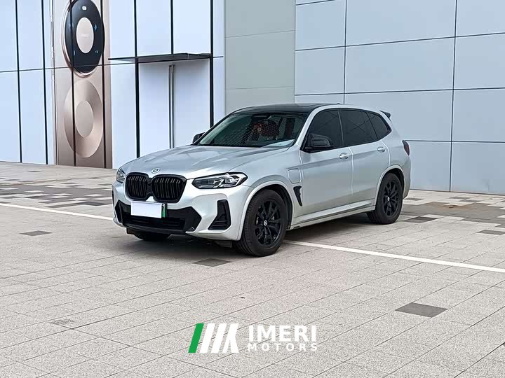 BMW iX3 2022 facelift leading