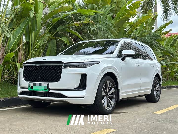 Li Auto Ideal ONE 2020 extended range 6-seater version