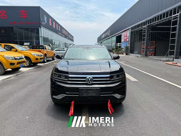 Lexus Touron X 330TSI two-wheel drive luxury version