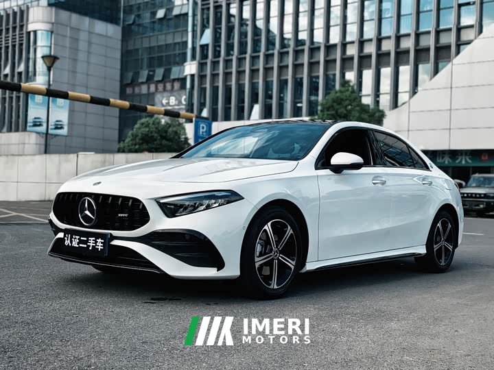 Mercedes-Benz A-Class facelift A 200 L fashionable