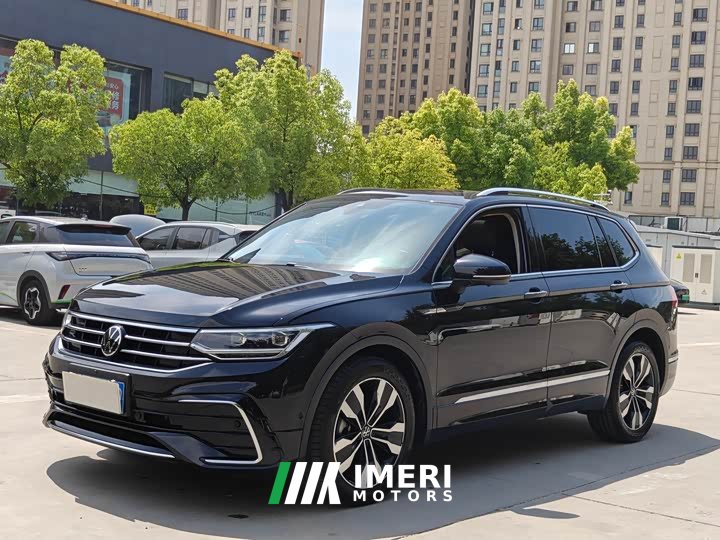 Volkswagen Tiguan L 330TSI automatic two-wheel drive R-Line version