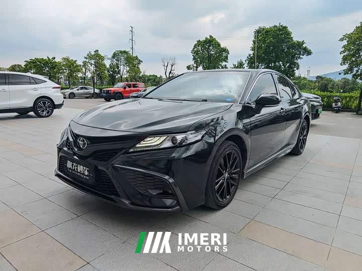 Toyota Camry 2.0S Knight Edition
