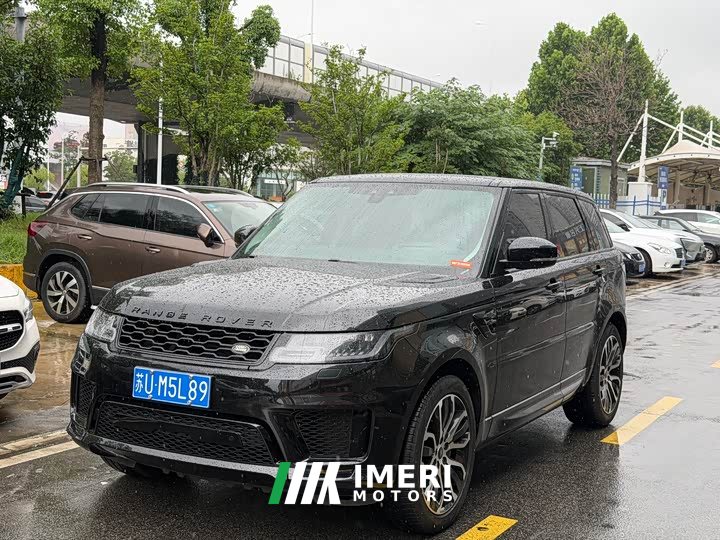 Land Rover Range Rover Sport 3.0 L6 Black Edition