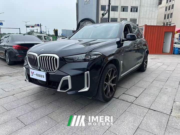 BMW X5 2023 xDrive 30Li M Sports Package
