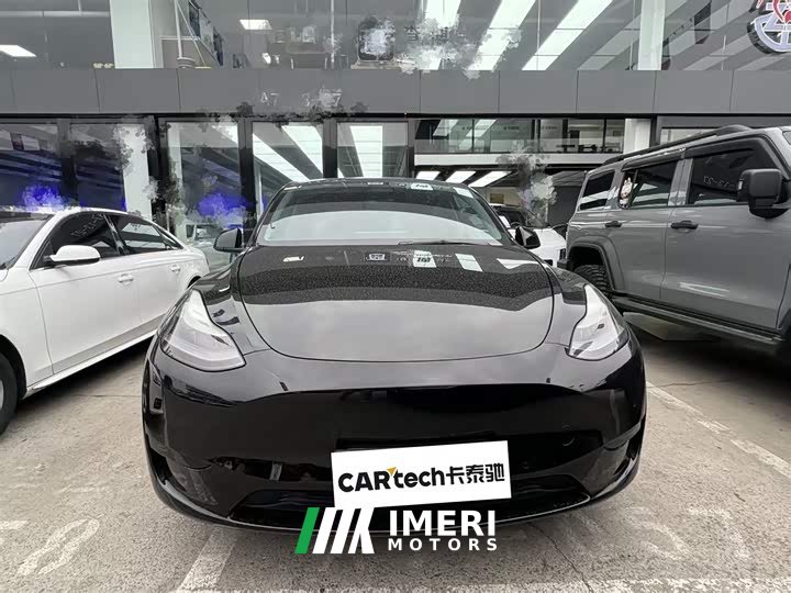 Tesla Model Y rear-wheel drive version
