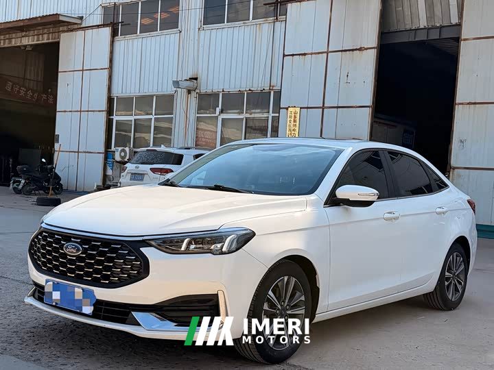 Lexus Escort 2021 1.5L Automatic Glory Edition