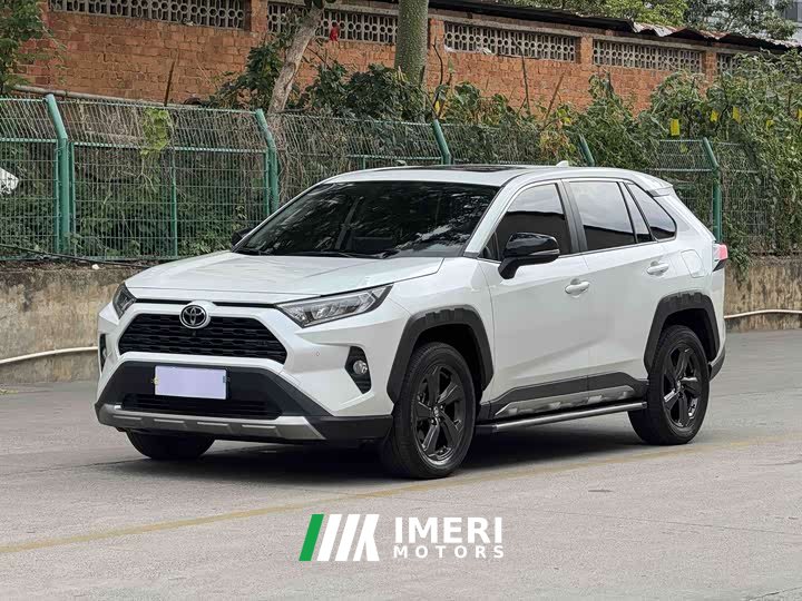 Toyota RAV4 Rongfang 2022 2.0L CVT four-wheel drive fashion Plus version