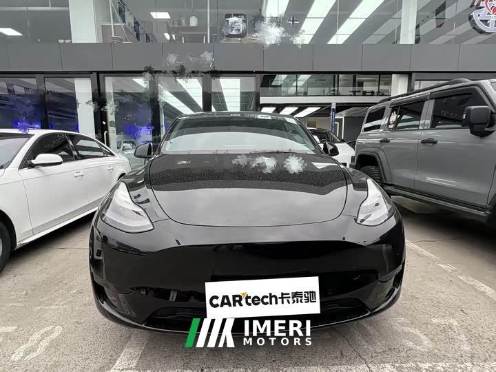 Tesla Model Y rear-wheel drive version