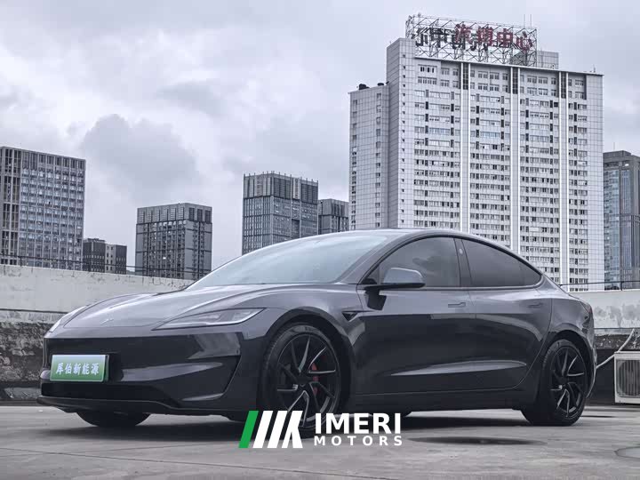 Tesla Model 3 2024 Performance All-Wheel Drive