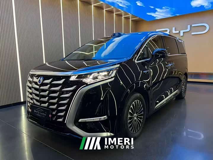 Denza D9 DM-i smart driving version 1020 four-wheel drive flagship