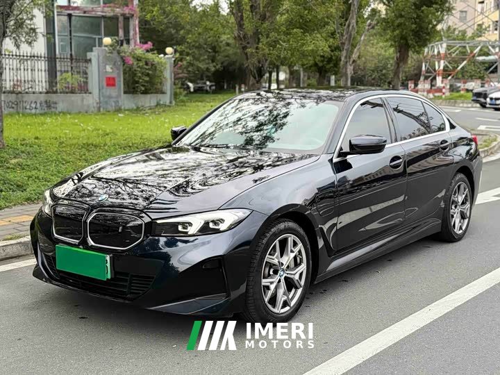 BMW i3 eDrive 35 L