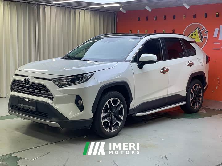 Toyota RAV4 Rongfang 2020 2.0L CVT four-wheel drive premium version