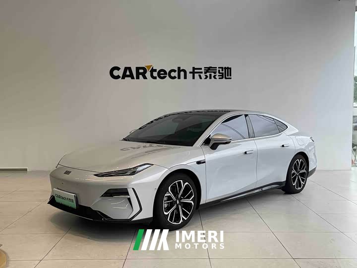 Geely Galaxy E8 700km Yuanhang Intelligent Driving Edition